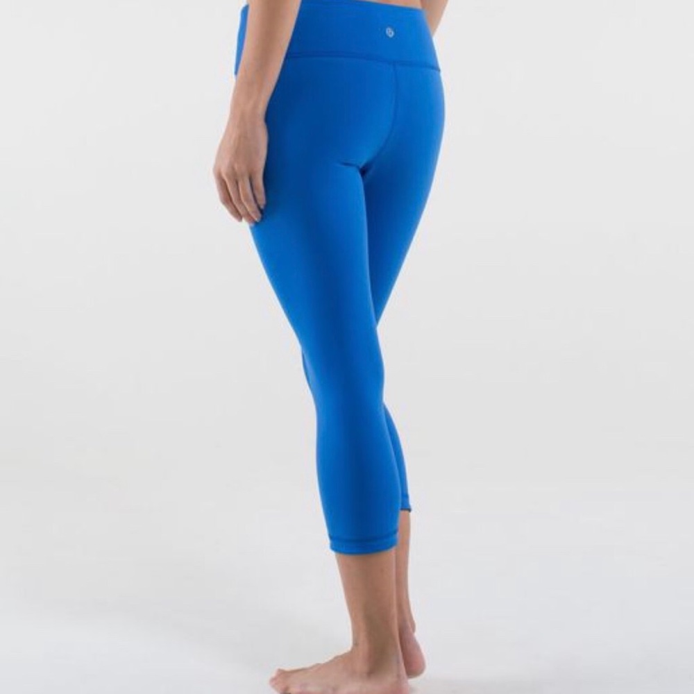 Lululemon Wunder Under Reversible Cropped Leggings